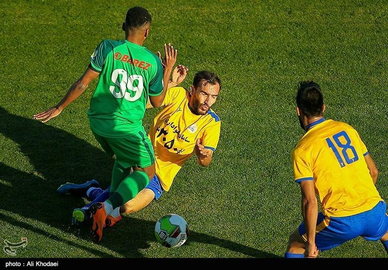 بازیکنان و مربیان نفت مسجدسلیمان شارژ مالی شدند بازیکنان و مربیان نفت مسجدسلیمان شارژ مالی شدند