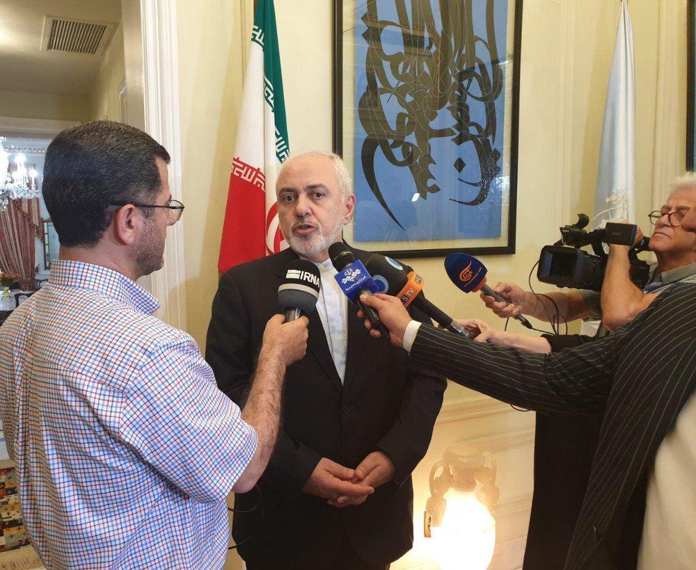 ظریف در بدو ورود به نیویورک: اروپایی ها فقط ادعای حفظ برجام ظریف در بدو ورود به نیویورک: اروپایی ها فقط ادعای حفظ برجام را دارند