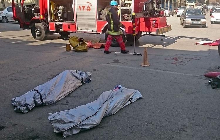 مرگ دلخراش دو کارگر در دستگاه چرخ کننده مقوا مرگ دلخراش دو کارگر در دستگاه چرخ کننده مقوا