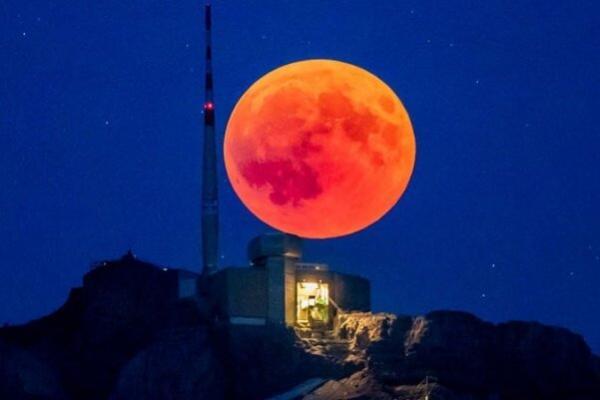 ماه خونی فردا در اقیانوس آرام، امکان رصد ابرماه در ایران