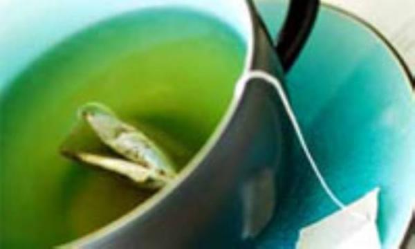 چای سبز و پرتو نور قرمز به آلزایمر حمله می نمایند!