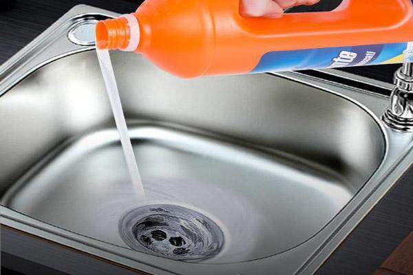 آیا خطرات ریختن اسید در چاه فاضلاب را می دانید؟ آیا خطرات ریختن اسید در چاه فاضلاب را می دانید؟