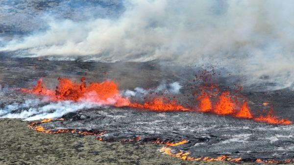 ببینید ، فوران آتشفشان در پی وقوع زمین لرزه ها در جنوب غرب ایسلند
